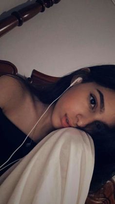 <em><strong>Rosa. G</strong></em>